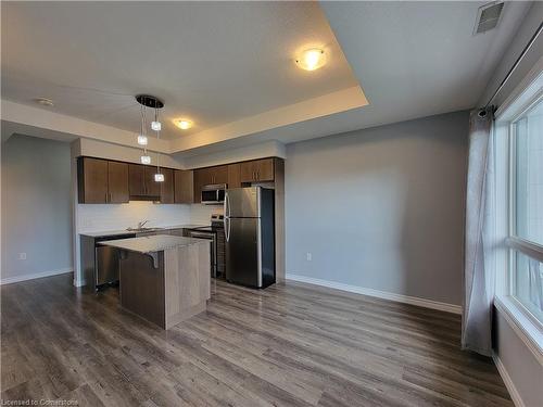 C28-1430 Highland Road W, Kitchener, ON - Indoor Photo Showing Kitchen