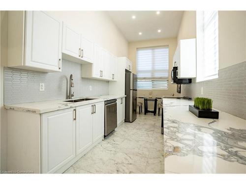 34 Dooley Drive, Kitchener, ON - Indoor Photo Showing Kitchen With Double Sink With Upgraded Kitchen