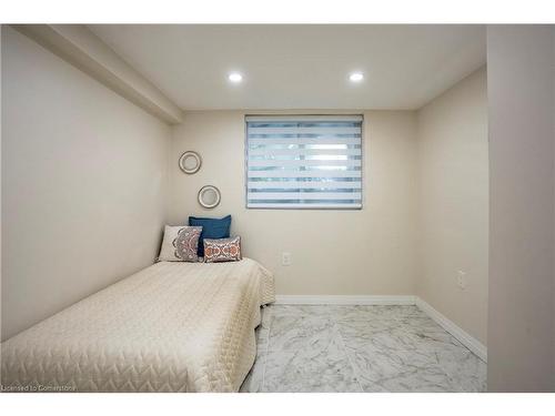 34 Dooley Drive, Kitchener, ON - Indoor Photo Showing Bedroom