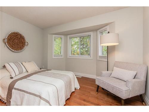 511 Oakvale Drive, Waterloo, ON - Indoor Photo Showing Bedroom