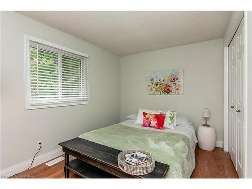 511 Oakvale Drive, Waterloo, ON - Indoor Photo Showing Bedroom