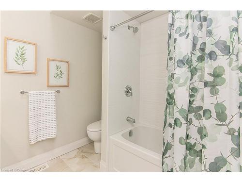 511 Oakvale Drive, Waterloo, ON - Indoor Photo Showing Bathroom