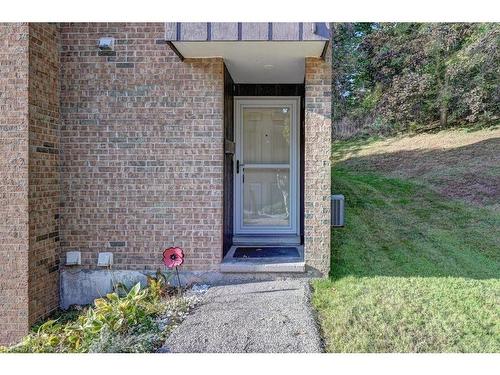 26-220 Salisbury Avenue, Cambridge, ON - Outdoor