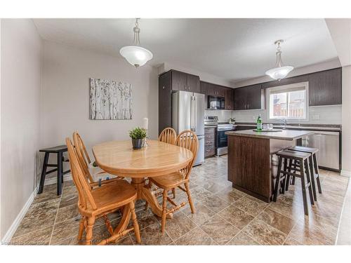 15 Captain Mccallum Drive, New Hamburg, ON - Indoor Photo Showing Dining Room