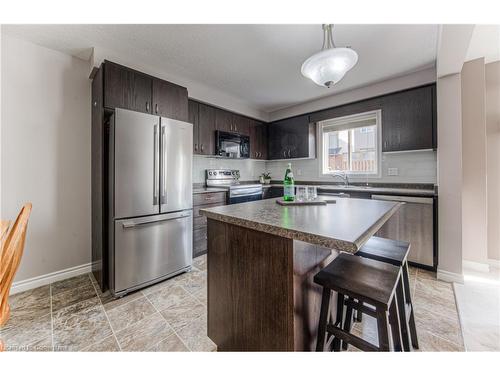 15 Captain Mccallum Drive, New Hamburg, ON - Indoor Photo Showing Kitchen