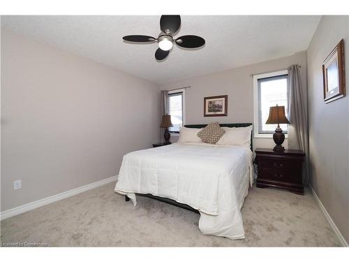 24 Park Place, Tillsonburg, ON - Indoor Photo Showing Bedroom