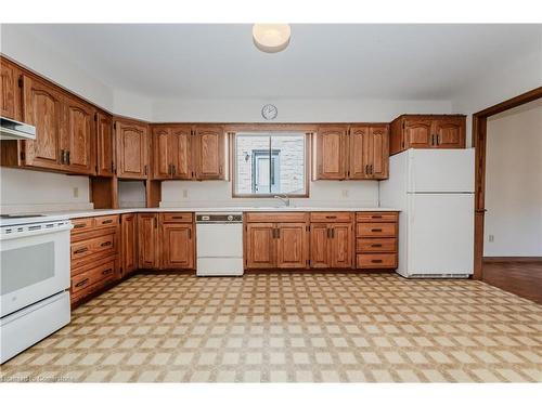 2145 Coronation Boulevard, Cambridge, ON - Indoor Photo Showing Kitchen