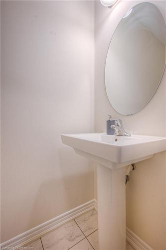 533 Beckview Crescent, Kitchener, ON - Indoor Photo Showing Bathroom