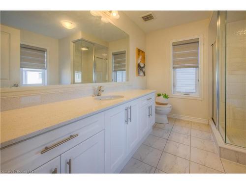 533 Beckview Crescent, Kitchener, ON - Indoor Photo Showing Bathroom