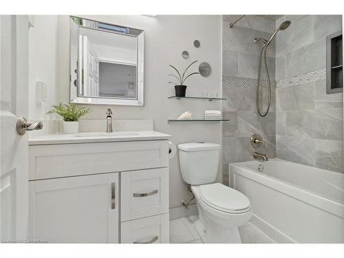 405-6720 Glen Erin Drive, Mississauga, ON - Indoor Photo Showing Bathroom