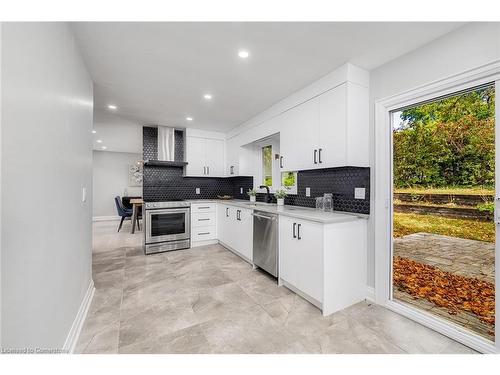 264 Shakespeare Drive, Waterloo, ON - Indoor Photo Showing Kitchen