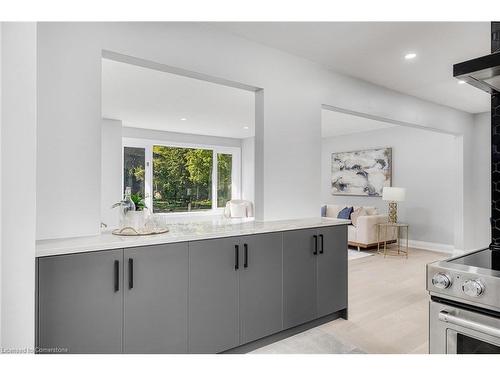 264 Shakespeare Drive, Waterloo, ON - Indoor Photo Showing Kitchen