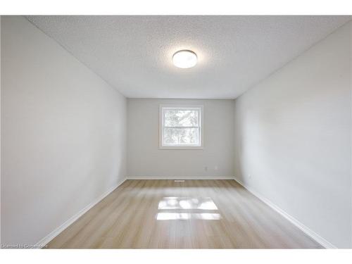 62 Ontario Street, Cambridge, ON - Indoor Photo Showing Other Room