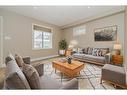 331 Victoria St N Street, Kitchener, ON  - Indoor Photo Showing Living Room 