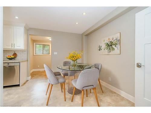 331 Victoria St N Street, Kitchener, ON - Indoor Photo Showing Dining Room