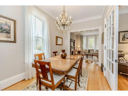 47 Oak Street, Cambridge, ON - Indoor Photo Showing Dining Room