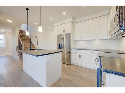 113 Bean Street, Harriston, ON - Indoor Photo Showing Kitchen With Upgraded Kitchen