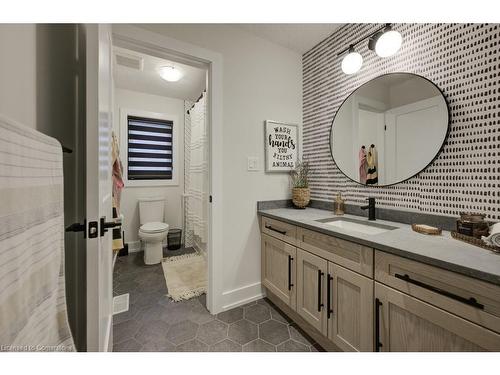 641 Wild Rye Street, Waterloo, ON - Indoor Photo Showing Bathroom