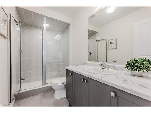 261 Broadacre Drive, Kitchener, ON - Indoor Photo Showing Bathroom