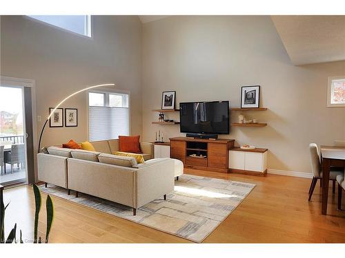 1 Robert Simone Way, Ayr, ON - Indoor Photo Showing Living Room