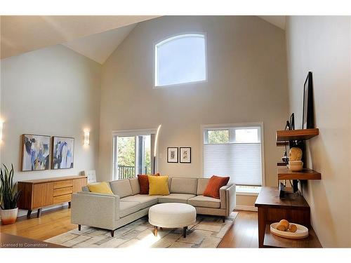 1 Robert Simone Way, Ayr, ON - Indoor Photo Showing Living Room