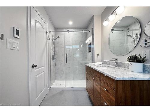 1 Robert Simone Way, Ayr, ON - Indoor Photo Showing Bathroom