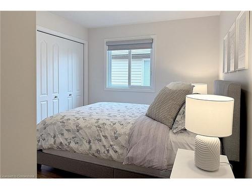 1 Robert Simone Way, Ayr, ON - Indoor Photo Showing Bedroom