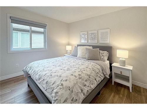 1 Robert Simone Way, Ayr, ON - Indoor Photo Showing Bedroom