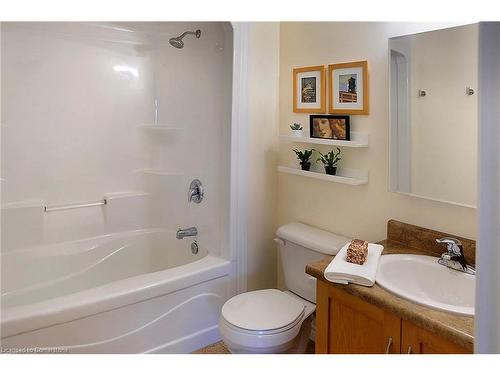 1 Robert Simone Way, Ayr, ON - Indoor Photo Showing Bathroom