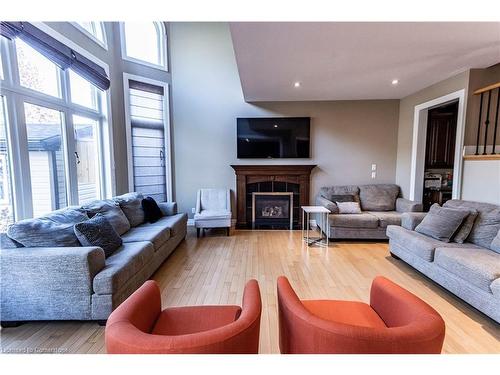 406 Rideau River Street, Waterloo, ON - Indoor Photo Showing Living Room With Fireplace