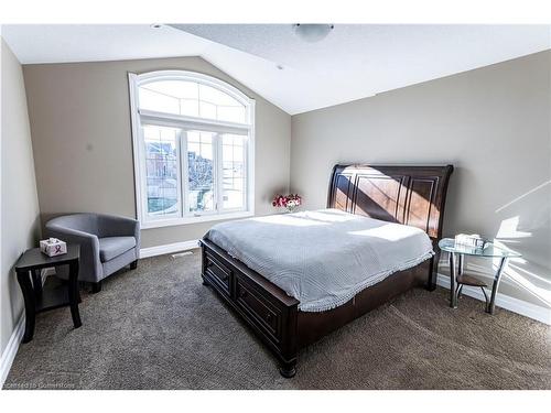 406 Rideau River Street, Waterloo, ON - Indoor Photo Showing Bedroom