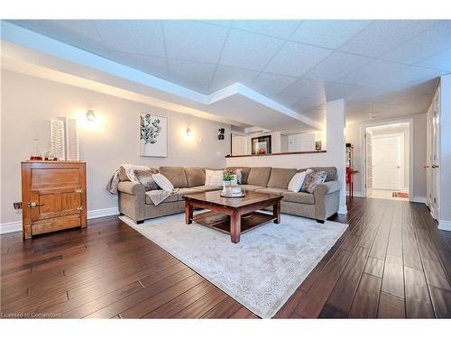 179 Doon Mills Drive, Kitchener, ON - Indoor Photo Showing Living Room