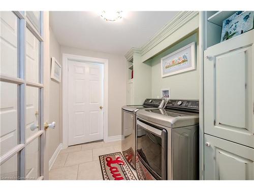 179 Doon Mills Drive, Kitchener, ON - Indoor Photo Showing Laundry Room