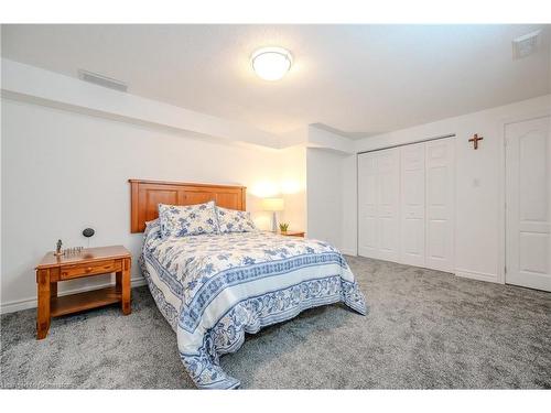 179 Doon Mills Drive, Kitchener, ON - Indoor Photo Showing Bedroom