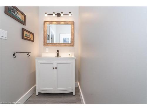 17 Deerhurst Highlands Drive, Huntsville, ON - Indoor Photo Showing Bathroom