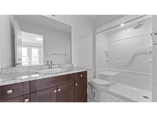 5 Bellhouse Avenue, Brantford, ON - Indoor Photo Showing Bathroom