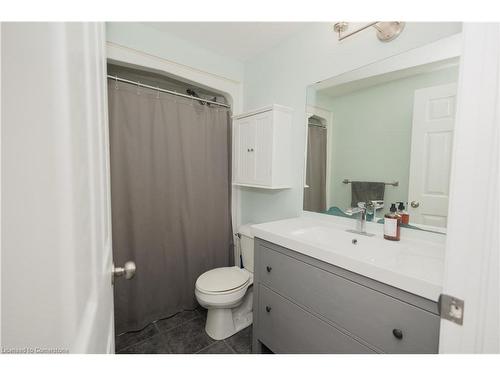 45 Ralston Drive, Guelph, ON - Indoor Photo Showing Bathroom