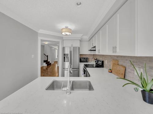 72 Wood Grove Crescent, Cambridge, ON - Indoor Photo Showing Kitchen With Double Sink