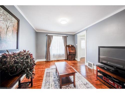 168 Edinburgh Road N, Guelph, ON - Indoor Photo Showing Living Room With Fireplace