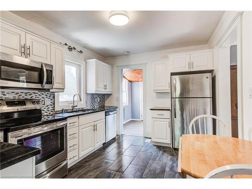 168 Edinburgh Road N, Guelph, ON - Indoor Photo Showing Kitchen With Upgraded Kitchen