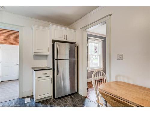 168 Edinburgh Road N, Guelph, ON - Indoor Photo Showing Kitchen