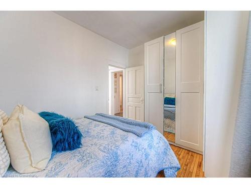 52 Berkley Road, Cambridge, ON - Indoor Photo Showing Bedroom