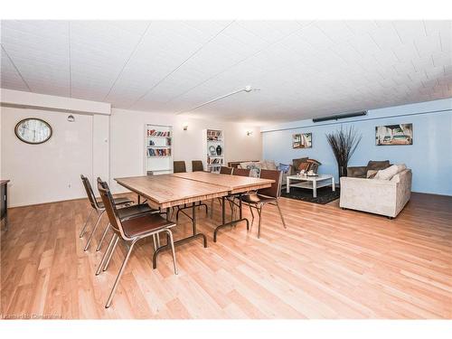 54-63 Conroy Crescent, Guelph, ON - Indoor Photo Showing Dining Room