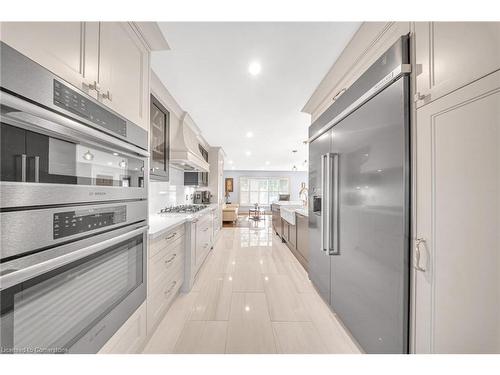 7 Woodland Drive, Cambridge, ON - Indoor Photo Showing Kitchen