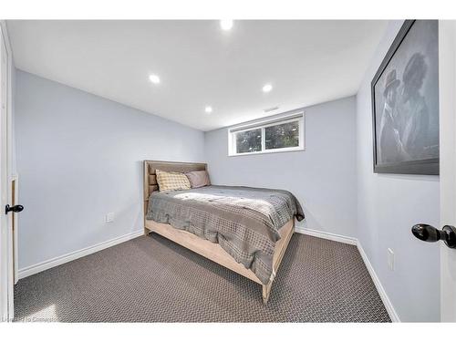 7 Woodland Drive, Cambridge, ON - Indoor Photo Showing Bedroom