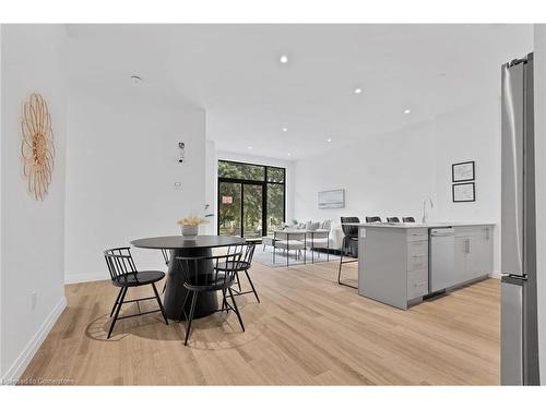 309-525 New Dundee Road, Kitchener, ON - Indoor Photo Showing Dining Room