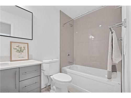 309-525 New Dundee Road, Kitchener, ON - Indoor Photo Showing Bathroom