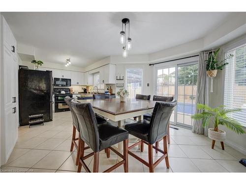 594 Burnett Avenue, Cambridge, ON - Indoor Photo Showing Dining Room