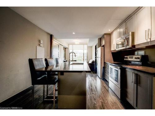 C322-330 Phillip Street, Waterloo, ON - Indoor Photo Showing Kitchen