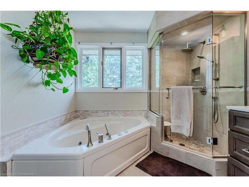 12 Jo Anne Crescent, Centre Wellington, ON - Indoor Photo Showing Bathroom